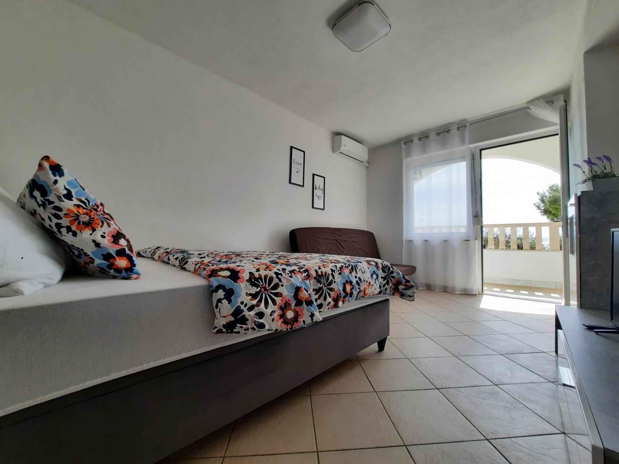 Apartments With Sea View Drvenik Makarska Riviera Eksteriør bilde